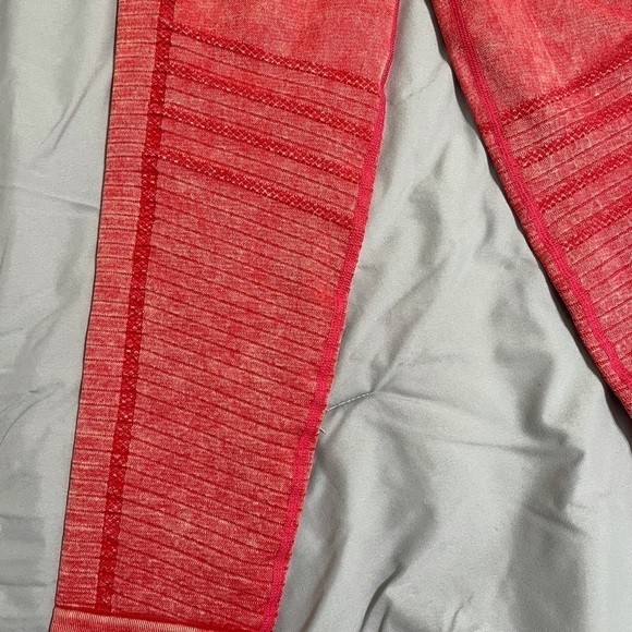 Max Studio performance leggings - Picture 6 of 6